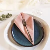 Kép 4/5 - Papírszalvéta 33x33 cm 2 réteg rosegold