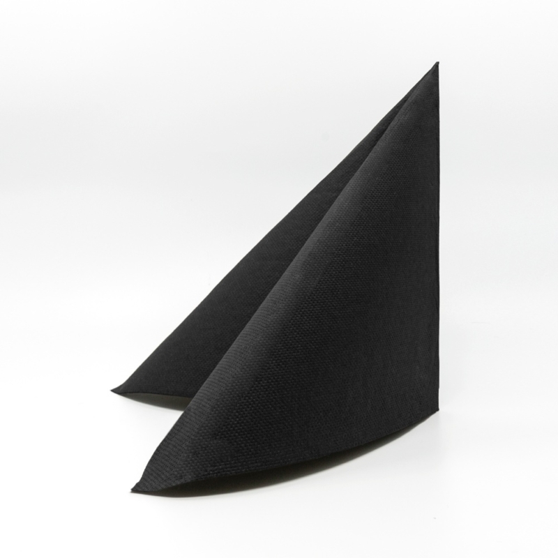 Kifinomult fekete szalvéta, mely eleganciát visz az asztali dekorációba 38x38 cm-es méretben elérhető.